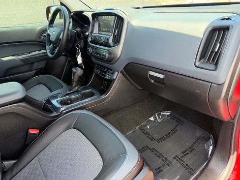 Used 2016 Chevrolet Colorado Z71 AWD/4WD image 11