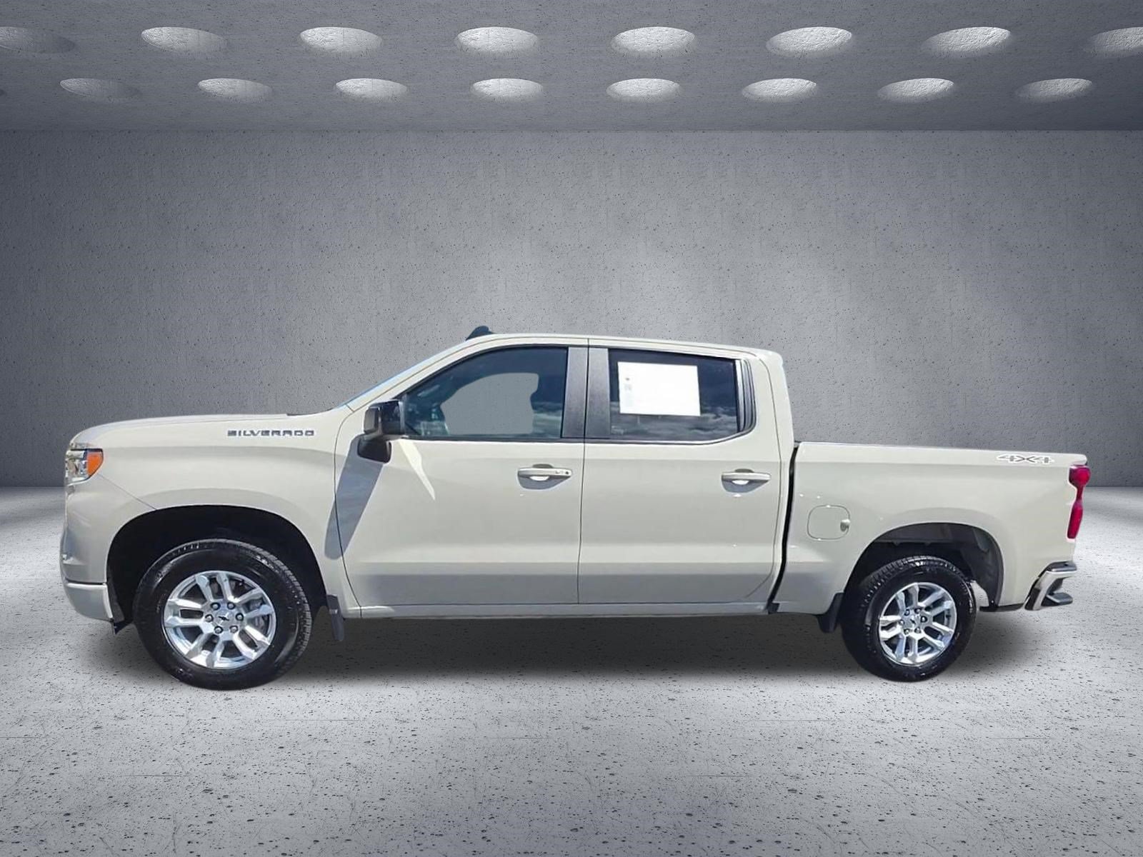Used 2026 Chevrolet Silverado 1500 RST AWD/4WD image 2