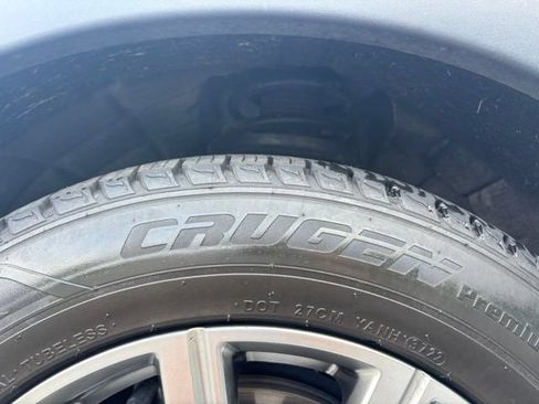 Used 2021 Cadillac XT4 Premium Luxury w/ Cold Weather Package FWD image 12
