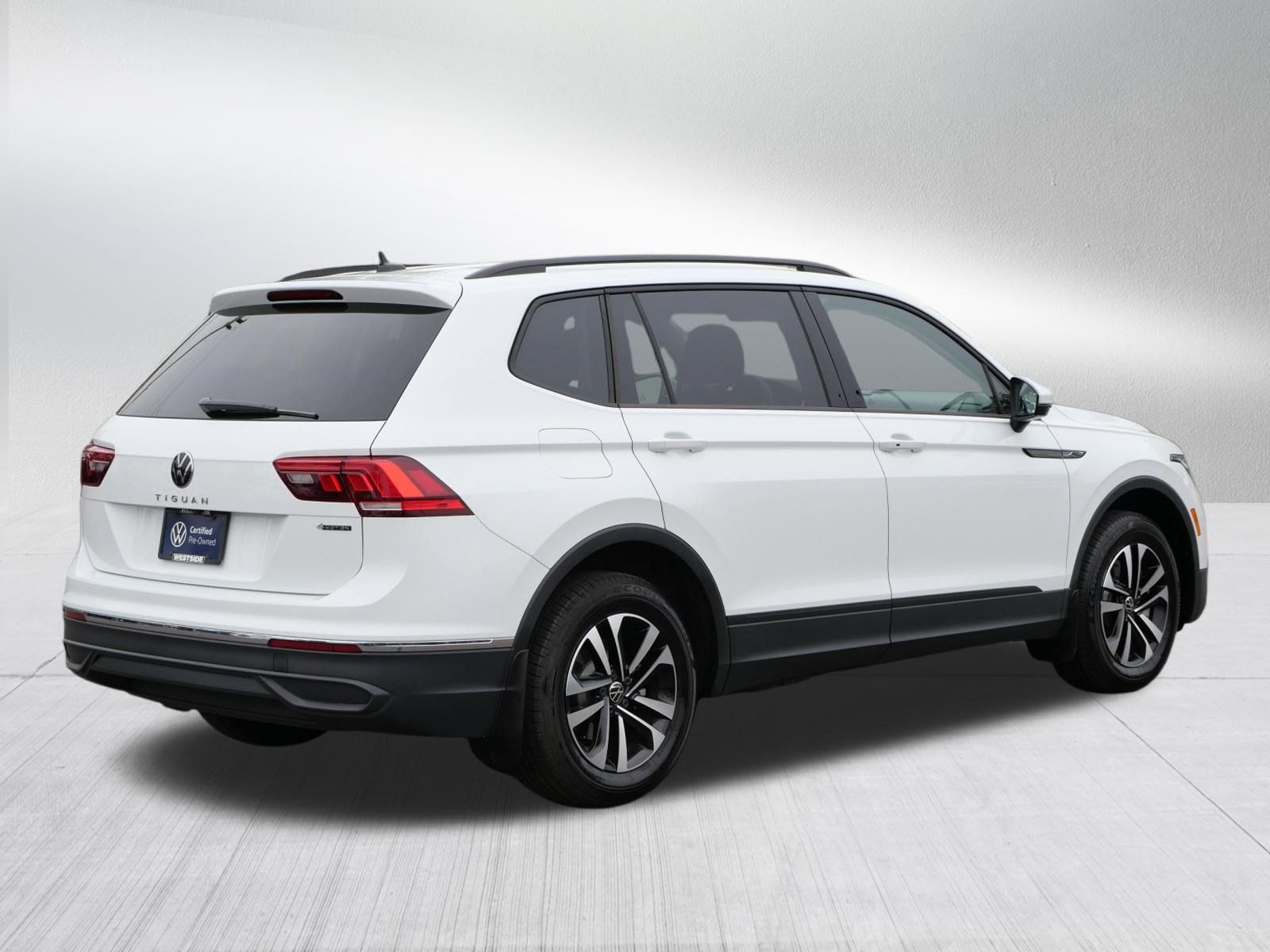 Certified 2024 Volkswagen Tiguan S w/ MDO Package, Two-Row AWD/4WD image 7