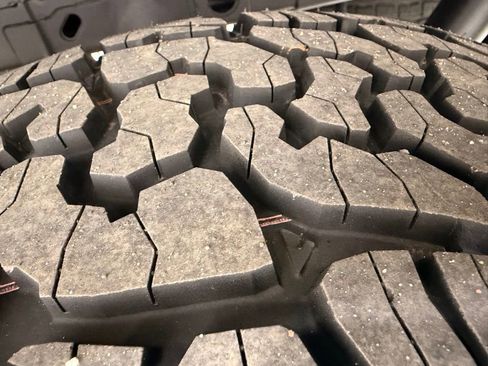 Used 2025 Ford F150 XLT w/ Equipment Group 301A Standard image 13