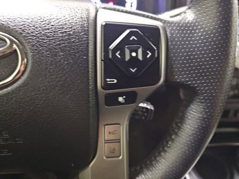 Used 2020 Toyota 4Runner SR5 Premium AWD/4WD image 19