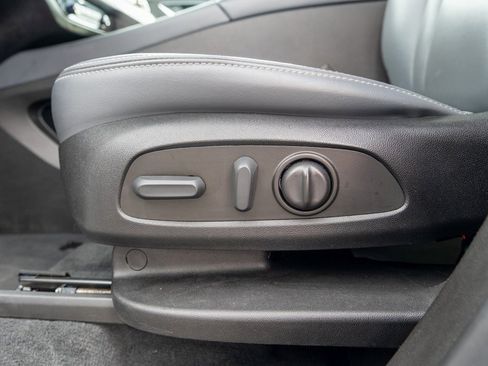 Used 2023 Buick Enclave Essence w/ Experience Buick Package image 28