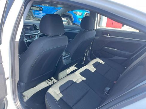 Used 2018 Hyundai Elantra SEL FWD image 11