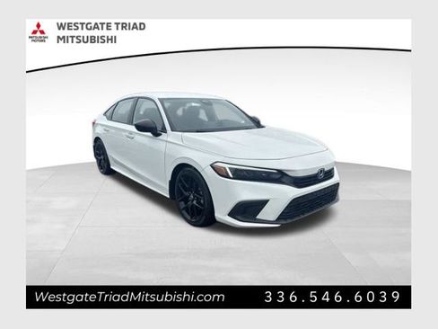 Used 2023 Honda Civic Sport image 1