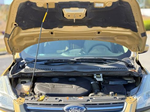 Used 2014 Ford Escape SE w/ Equipment Group 201A image 26