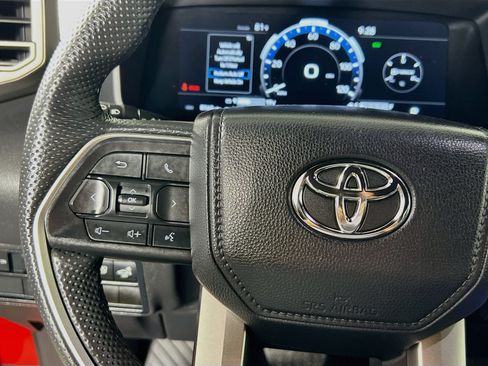 Used 2026 Toyota Tundra Limited AWD/4WD image 18