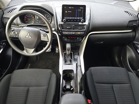 Used 2022 Mitsubishi Eclipse Cross LE image 13