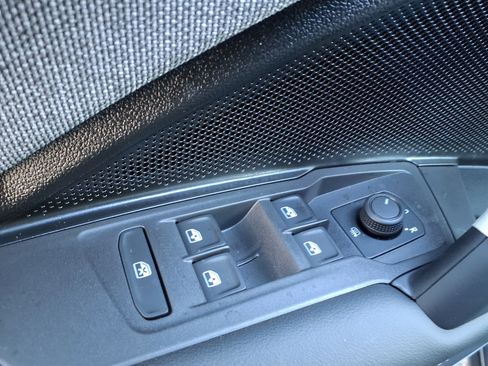 Used 2026 Volkswagen Tiguan S FWD image 20