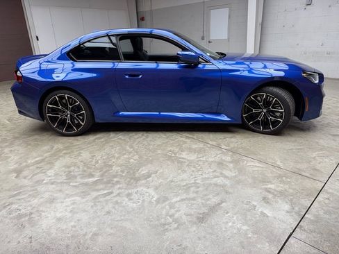 Used 2025 BMW M2 Base image 6