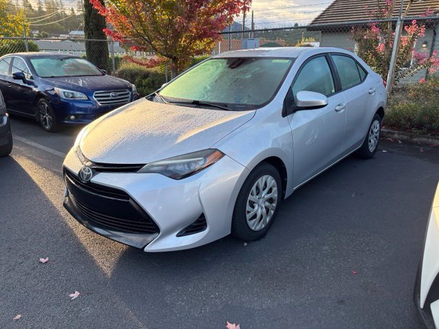 Used 2017 Toyota Corolla LE FWD image 5