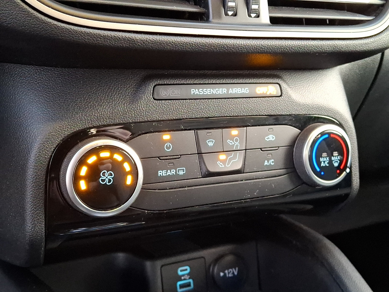 Certified 2022 Ford Escape SE AWD/4WD image 17
