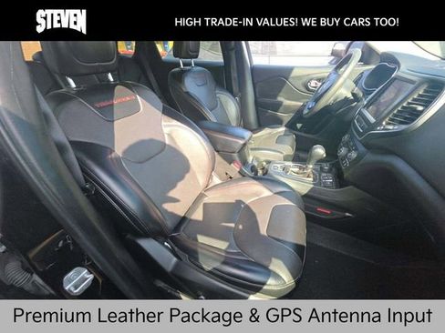 Used 2022 Jeep Cherokee Trailhawk w/ Sound & Nav Group image 3