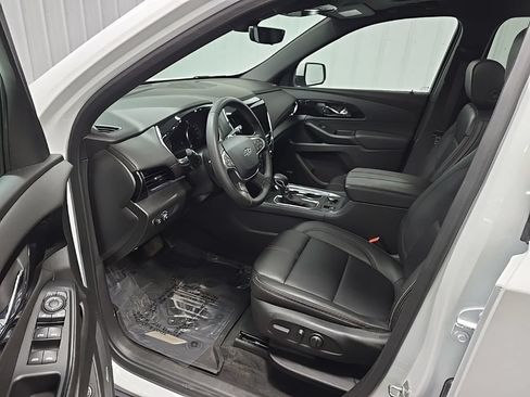 Used 2023 Chevrolet Traverse RS AWD/4WD image 29