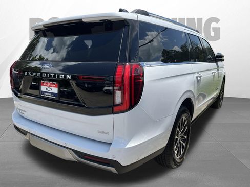 Used 2025 Ford Expedition Max Platinum AWD/4WD image 4