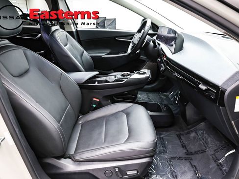 Used 2022 Kia EV6 Wind RWD image 26