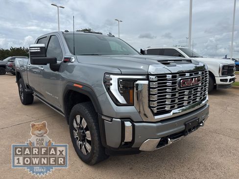 Used 2024 GMC Sierra 2500 Denali w/ Denali Reserve Package AWD/4WD image 1