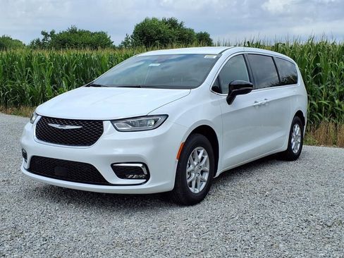 New 2025 Chrysler Pacifica Select image 27