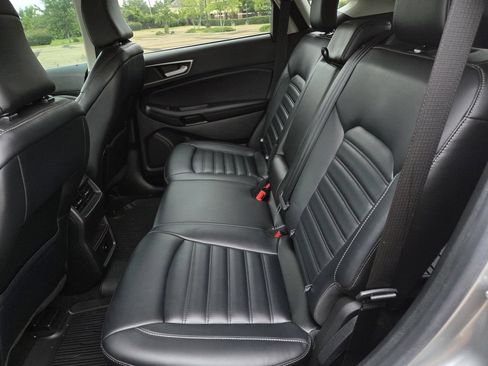 Used 2023 Ford Edge SEL AWD/4WD image 17