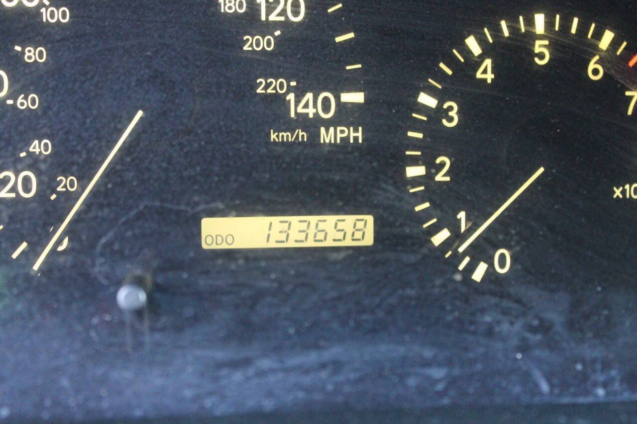 Used 2000 Lexus RX 300 4WD image 11