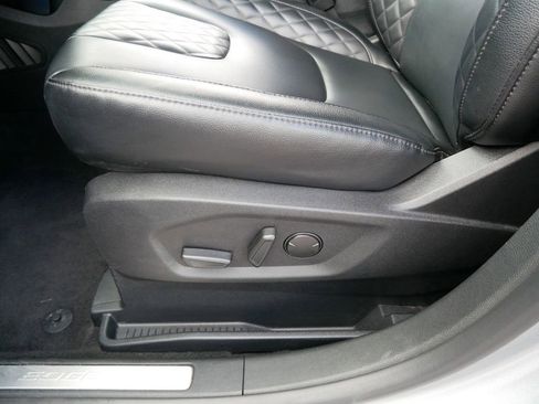 Used 2024 Ford Edge Titanium image 8