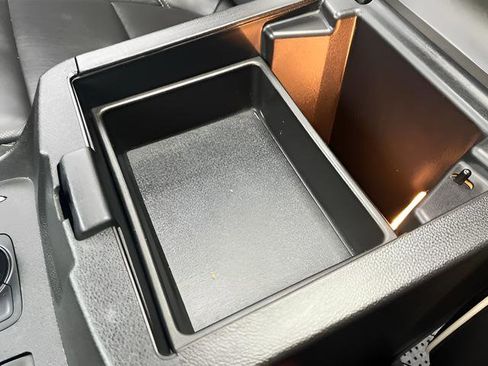 Used 2023 Chevrolet Traverse Premier w/ Redline Edition image 23