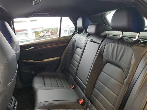 New 2026 Volkswagen Golf image 9