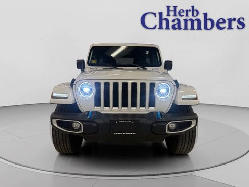 Used 2022 Jeep Wrangler Unlimited Sahara w/ Cold Weather Group AWD/4WD image 2