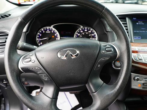 Used 2013 INFINITI JX35 AWD w/ Premium Pkg image 19