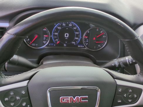 Used 2022 GMC Acadia SLT w/ Technology Package image 21