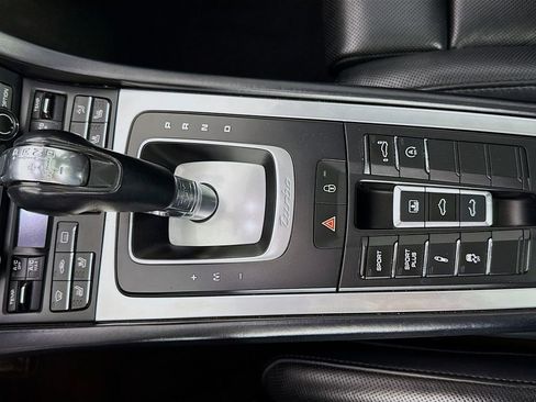 Used 2015 Porsche 911 Turbo image 17