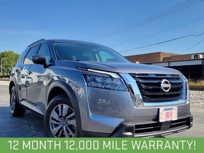 Used 2024 Nissan Pathfinder SV