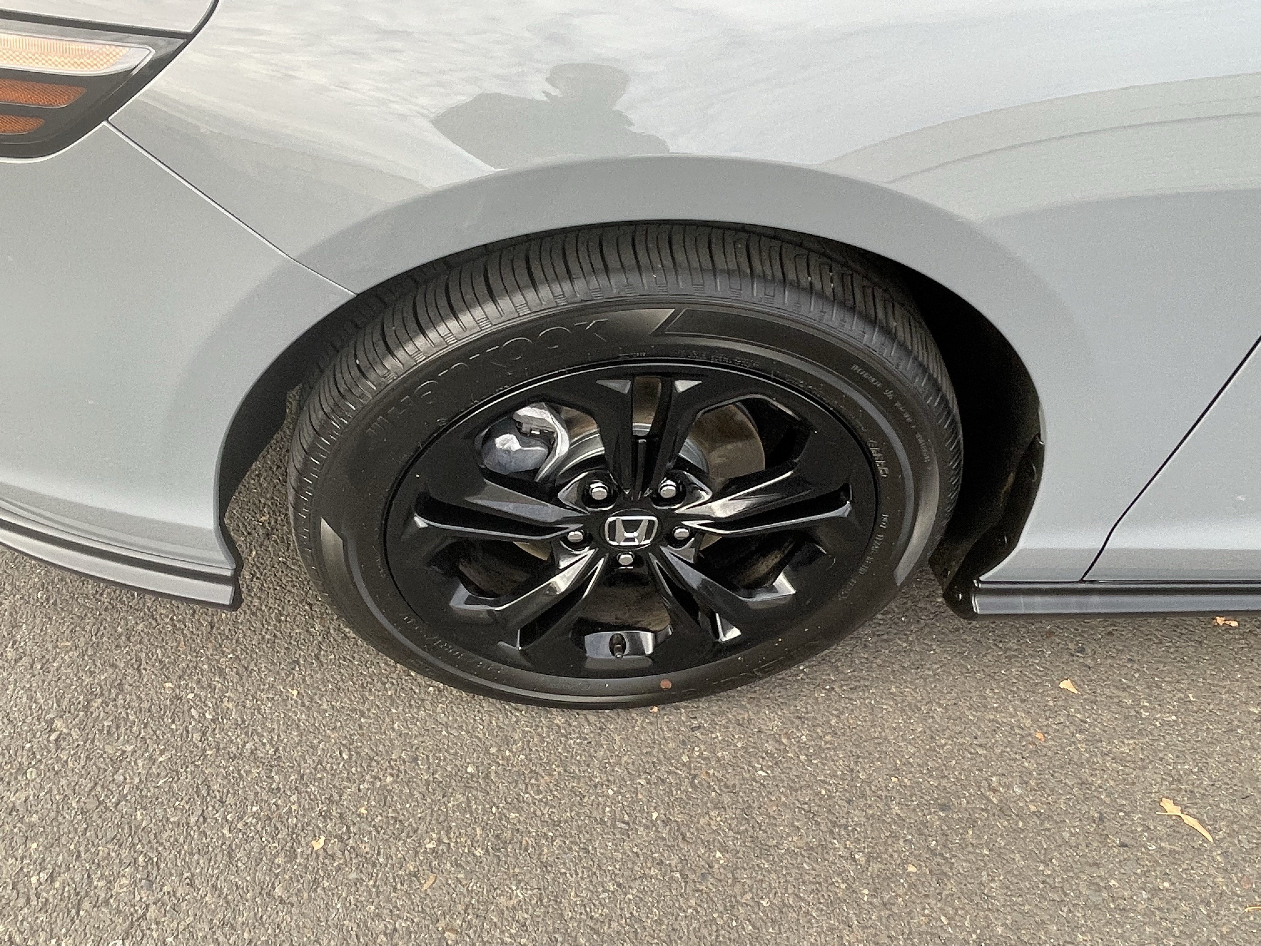 Used 2025 Honda Accord SE image 9