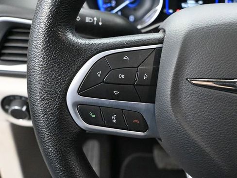 Used 2021 Chrysler Voyager LX image 26