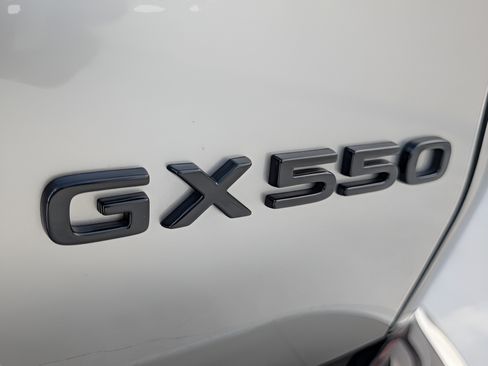 Used 2026 Lexus GX 550 AWD/4WD image 34