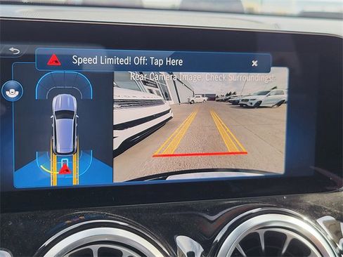 New 2025 Mercedes-Benz GLB 250 4MATIC image 23