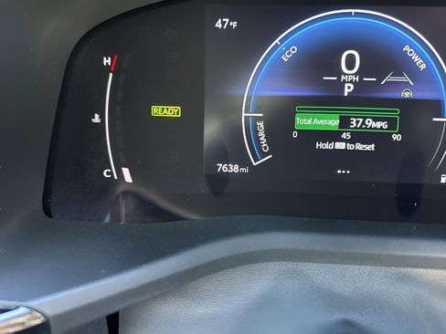 Used 2025 Toyota Camry SE image 22