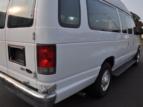 Used 2013 Ford E-250 and Econoline 250 Extended w/ PWR Group image 8