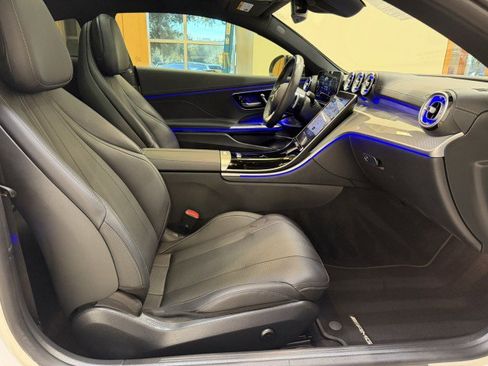 Used 2024 Mercedes-Benz CLE 300 4MATIC Coupe image 19