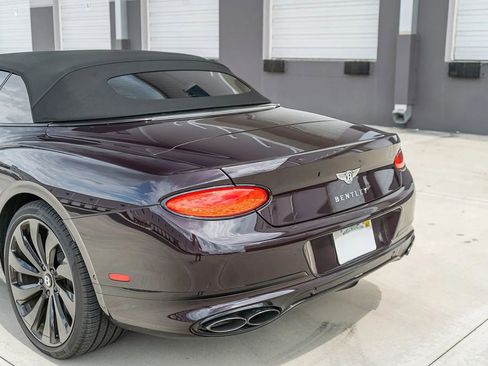 Used 2024 Bentley Continental GT V8 image 9