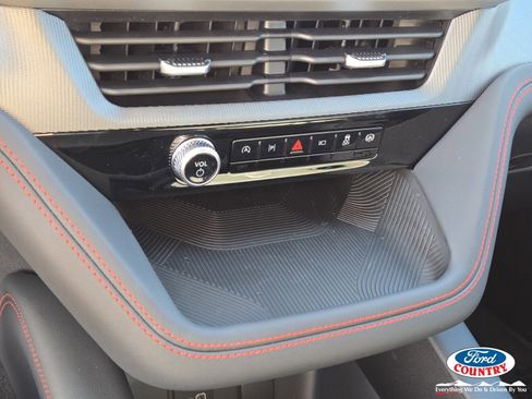 New 2026 Ford Explorer ST-Line w/ ST-Line Street Pack image 14