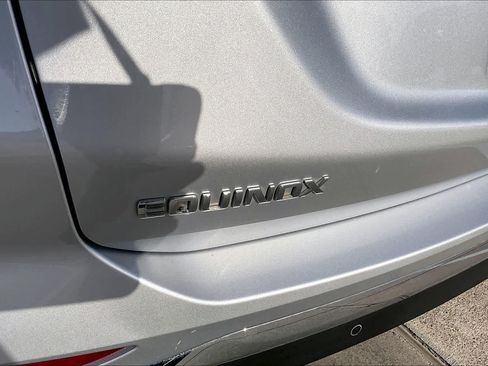 Used 2018 Chevrolet Equinox LT w/ Sun & Infotainment Package FWD image 9