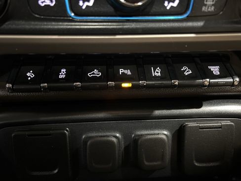 Used 2017 GMC Sierra 2500 Denali AWD/4WD image 34