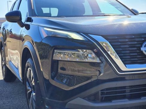 Certified 2023 Nissan Rogue SV image 9