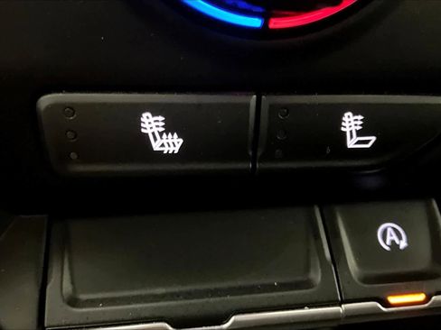 Used 2021 Chevrolet Silverado 1500 RST w/ Bed Protection Package image 35