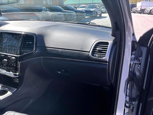 Used 2021 Jeep Grand Cherokee Limited AWD/4WD image 13