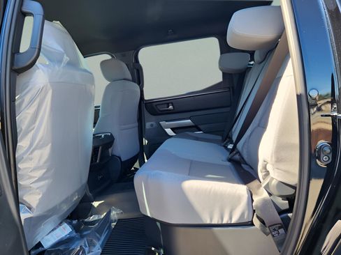 New 2025 Toyota Tundra SR image 8