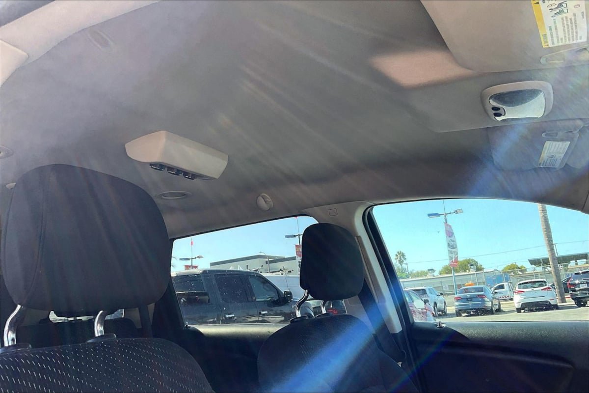Used 2017 Dodge Journey SXT FWD image 21