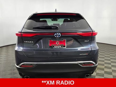 Used 2024 Toyota Venza XLE AWD/4WD image 7