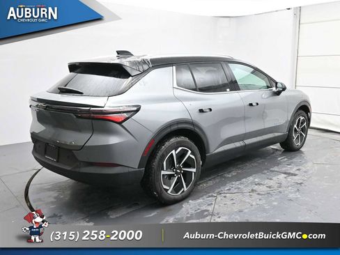 New 2026 Chevrolet Equinox EV LT image 13